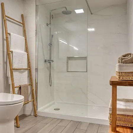 Monumental Tower, A In Madeira Funchal (Madeira)