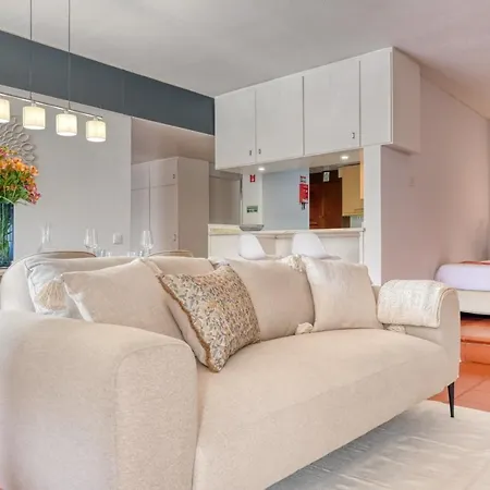 Monumental Tower, A In Madeira Apartment *