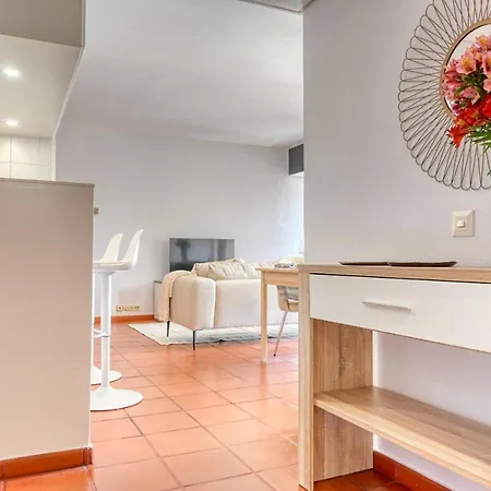 Monumental Tower, A In Madeira Appartement