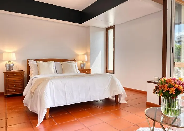 Monumental Tower, A In Madeira * Funchal (Madeira)